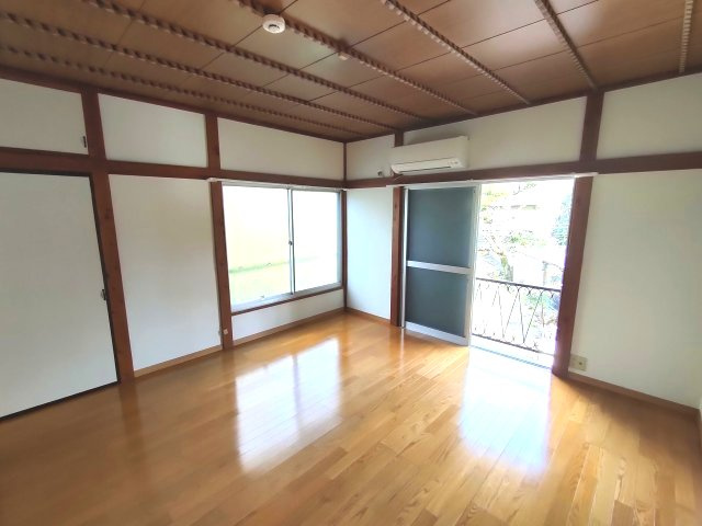 第二トーヨー荘の洋室