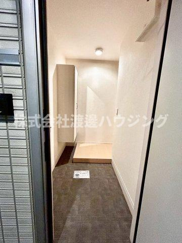 ルリエ江坂の玄関