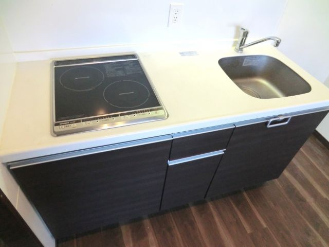 ソアラノーム北浦和の居間・リビング|★２口（ＩＨ）システムキッチン。★