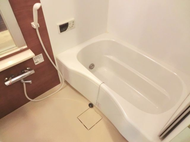 ソアラノーム北浦和の浴室|★オートバス仕様・追い焚き機能付きです。★