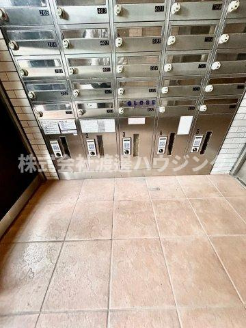 ORACION吹田の設備|宅配BOXあり