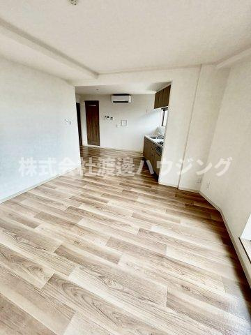 正雀ビルの居間・リビング