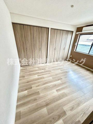 正雀ビルの寝室