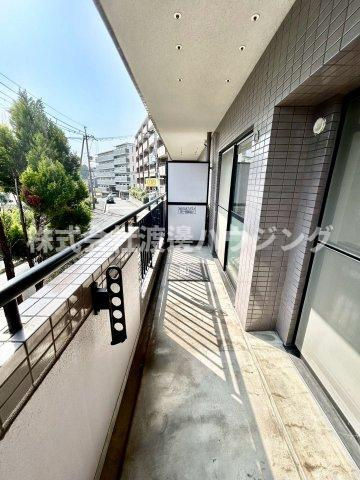 プレーヌ緑地公園のバルコニー