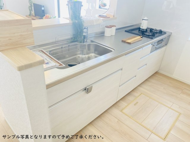 南風原町兼城第１ のキッチン|※別物件のサンプル写真になります。