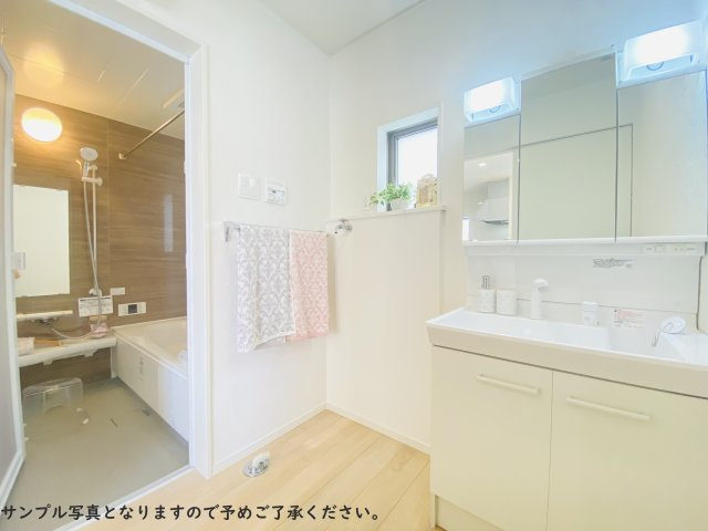 南風原町兼城第１ の独立洗面台|※別物件のサンプル写真になります。