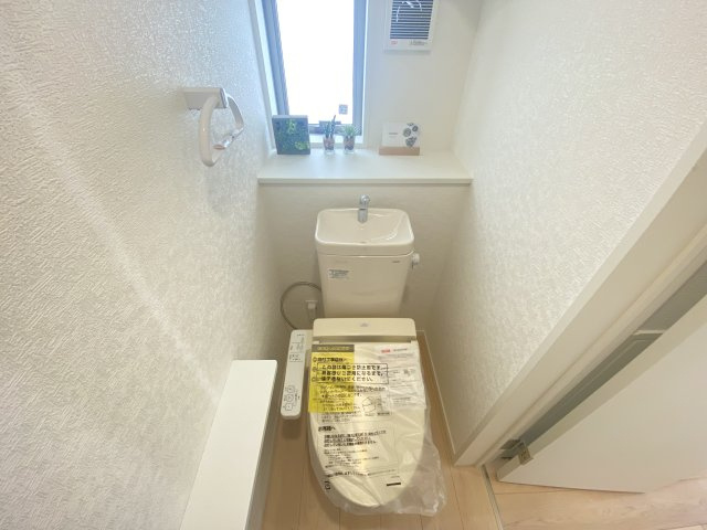 南風原町兼城第１ のトイレ|※別物件のサンプル写真になります。