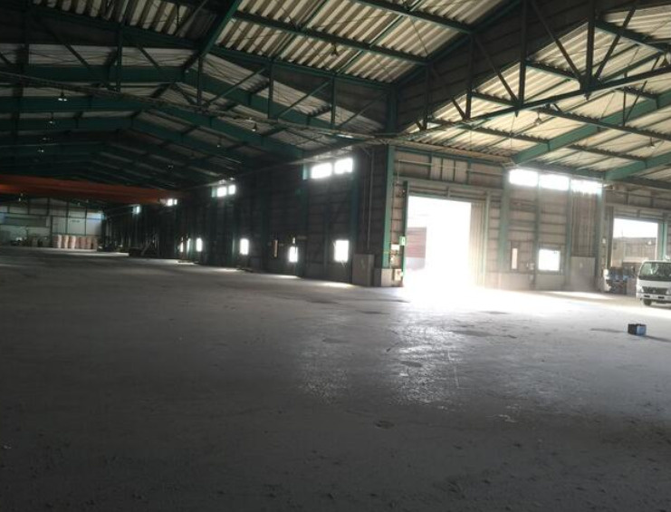 木更津市木材港の倉庫