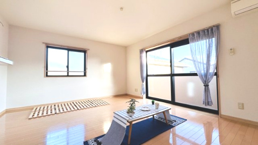 クレールコート堂庭の居間・リビング