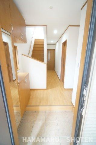 中古　千葉市花見川区犢橋町の玄関|＊当日ご案内可＊ご希望の物件まとめてご案内！弊社が掲載していない物件でもOK♪お気軽にご相談ください ♪お電話でのお問合わせがスムーズ♪