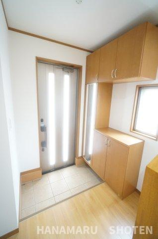 中古　千葉市花見川区犢橋町の玄関|＊当日ご案内可＊ご希望の物件まとめてご案内！弊社が掲載していない物件でもOK♪お気軽にご相談ください ♪お電話でのお問合わせがスムーズ♪
