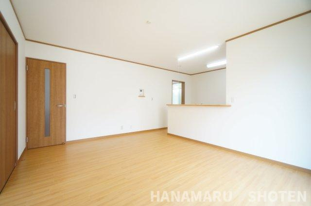 中古　千葉市花見川区犢橋町の居間・リビング|＊当日ご案内可＊ご希望の物件まとめてご案内！弊社が掲載していない物件でもOK♪お気軽にご相談ください ♪お電話でのお問合わせがスムーズ♪