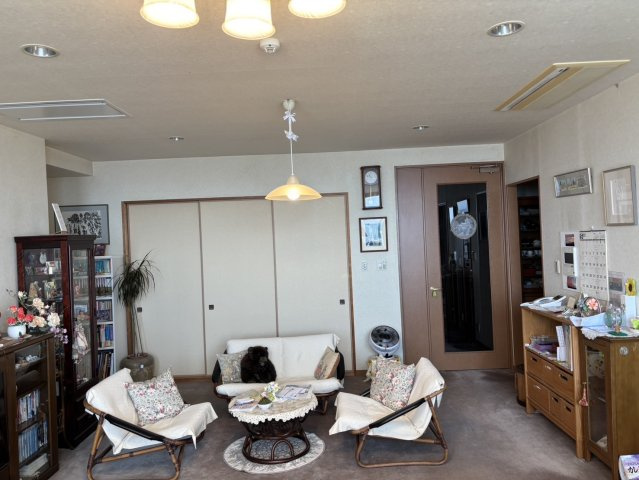 ザ・シーン城北｜名古屋市の戸建ならホームアップの居間・リビング