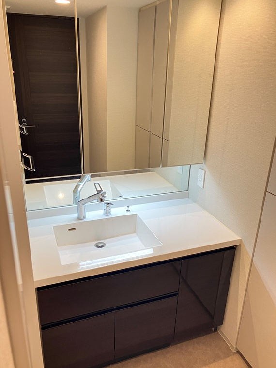 クレアホームズ町田の洗面所