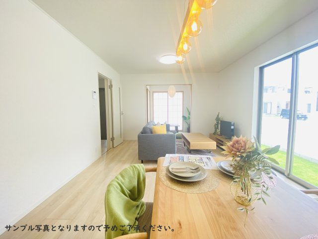 南風原町兼城第１ の居間・リビング|※別物件のサンプル写真になります。