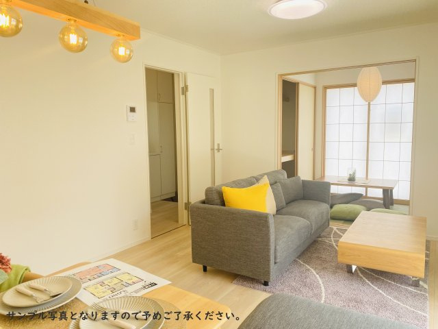 南風原町兼城第１ の居間・リビング|※別物件のサンプル写真になります。