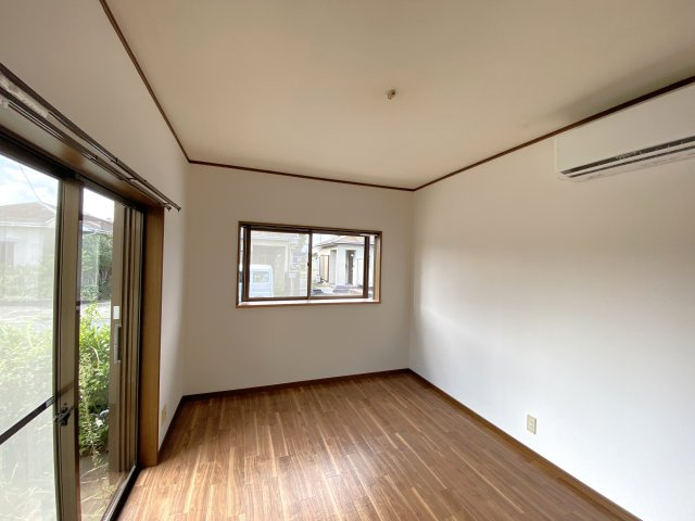 坂本貸家の洋室