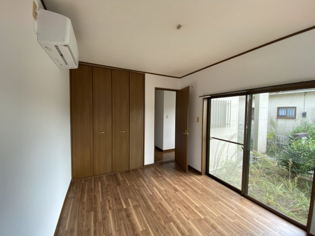 坂本貸家の洋室