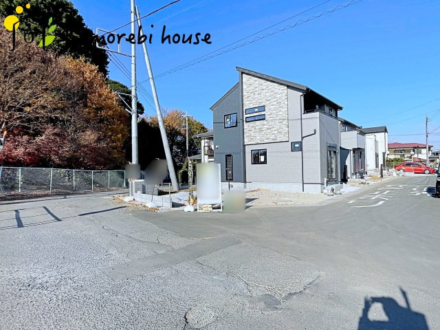 北本市二ツ家2丁目　3期　新築一戸建て　ブルーミングガーデン　01の前面道路含む現地写真|11/13　撮影