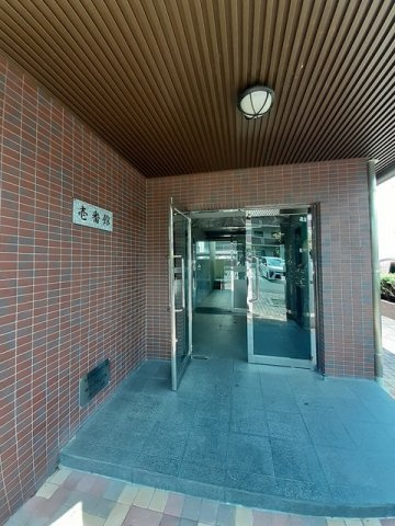 サン・アムール壱番館のエントランス