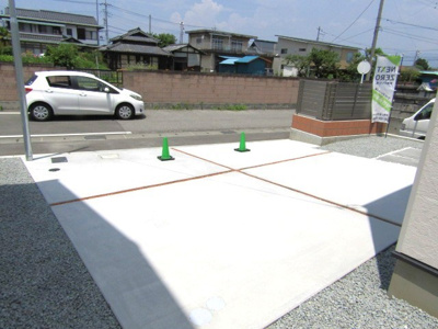 【駐車場】 | 【新築ZEH水準住宅】昭和町上河東 | 駐車場の用意があります