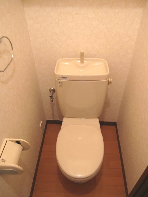 葛飾区新小岩１丁目のアパートのトイレ