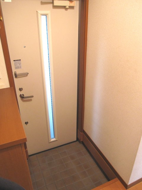 葛飾区新小岩１丁目のアパートの玄関