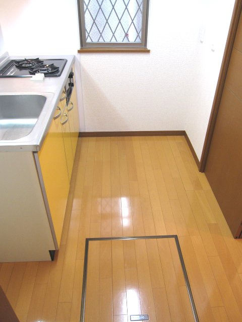 葛飾区新小岩１丁目のアパートの玄関
