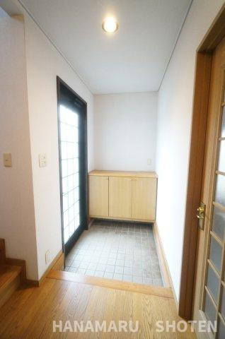 中古　千葉市中央区松ケ丘町の玄関|＊当日ご案内可＊ご希望の物件まとめてご案内！弊社が掲載していない物件でもOK♪お気軽にご相談ください ♪お電話でのお問合わせがスムーズ♪