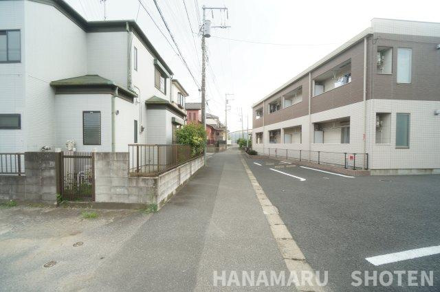 中古　千葉市中央区松ケ丘町の前面道路含む現地写真|＊当日ご案内可＊ご希望の物件まとめてご案内！弊社が掲載していない物件でもOK♪お気軽にご相談ください ♪お電話でのお問合わせがスムーズ♪