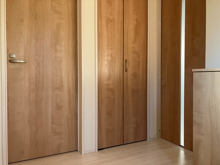 鶴馬戸建のロビー