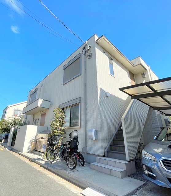 ＣＲＥＡＲＨＯＵＳＥの外観