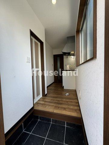 エクストリーム新在家B棟の玄関