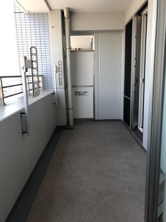 ヨコハマタワーリングスクエア　ザ・イーストのバルコニー