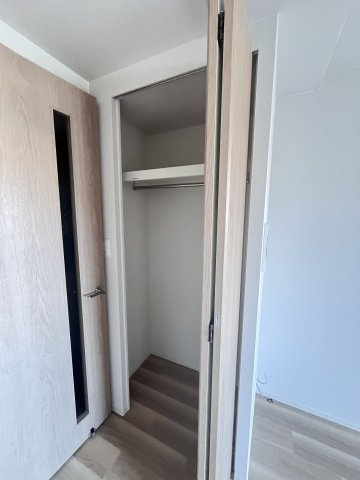 大阪市城東区東中浜９丁目の賃貸マンションの収納