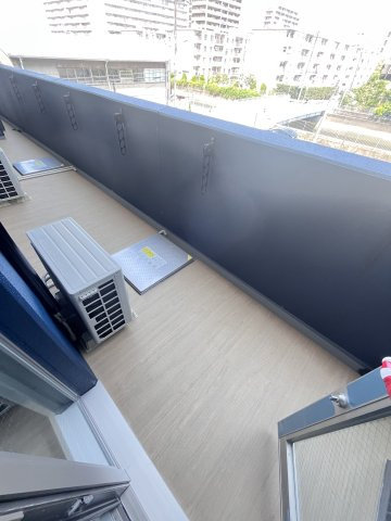 大阪市城東区東中浜９丁目の賃貸マンションのバルコニー