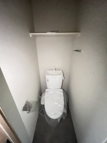 大阪市城東区東中浜９丁目の賃貸マンションのトイレ