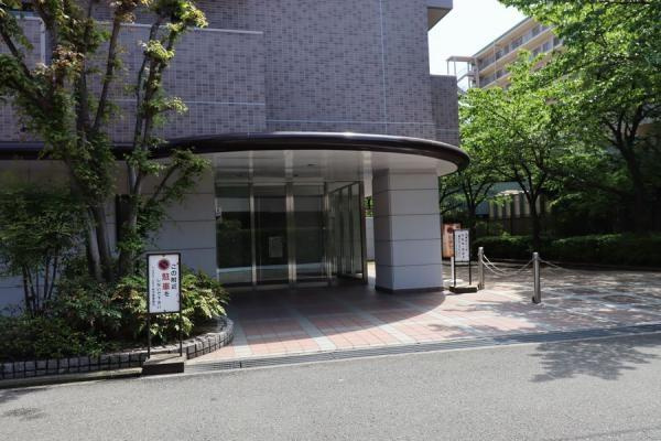 レックスシティ枚方のエントランス|■物件内覧・資金計画相談・住宅ローン相談、リフォーム相談、お問合せ受付中■
※当日・翌日のご内覧、ご相談はお電話でのお問合せがスムーズです！