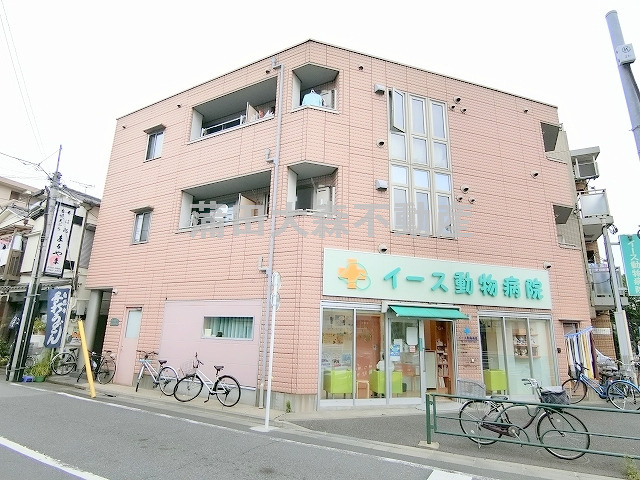 モンシャンブルの外観|2005年2月築　鉄骨造地上3階建て総戸数6戸
東京都大田区大森西4丁目　京急本線梅屋敷駅10分、京急蒲田駅徒歩14分