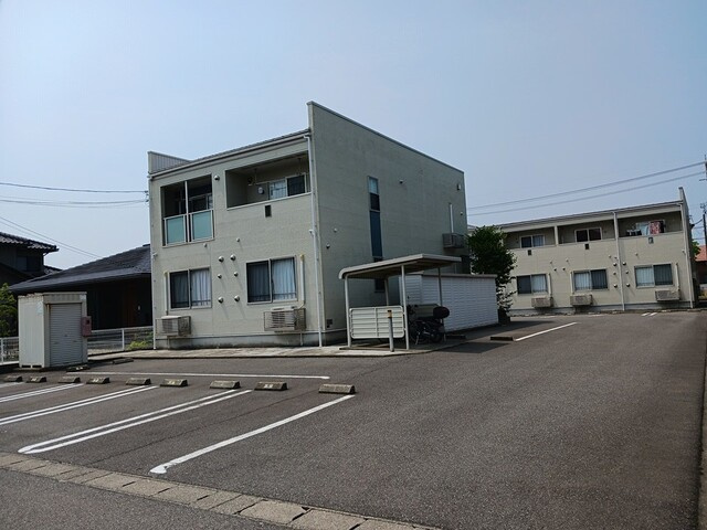 グラース　メゾン　Ⅰの駐車場