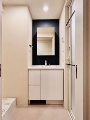 Ｂｒｉｌｌｉａ　ｉｓｔ　両国の独立洗面台