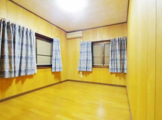 あま市甚目寺沖田の中古一戸建の洋室