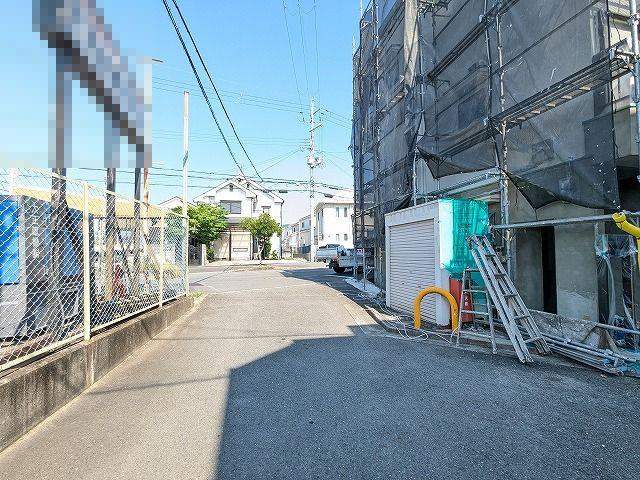 幾野4丁目　中古一戸建ての前面道路含む現地写真|■物件内覧・資金計画相談・住宅ローン相談、リフォーム相談、お問合せ受付中■
※当日・翌日のご内覧、ご相談はお電話でのお問合せがスムーズです！