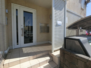 【エントランス】