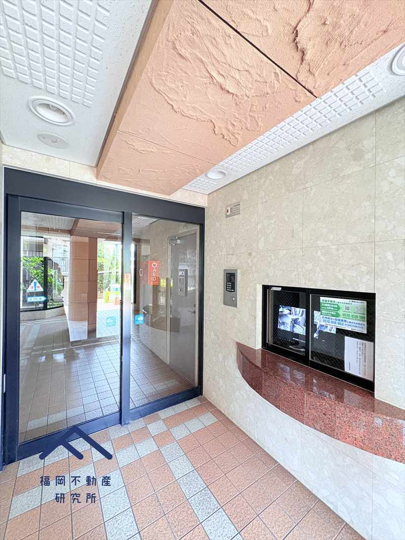 ソピア春日若葉台のエントランス