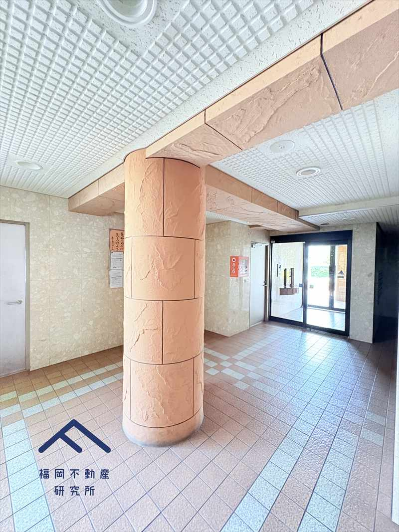 ソピア春日若葉台のエントランス