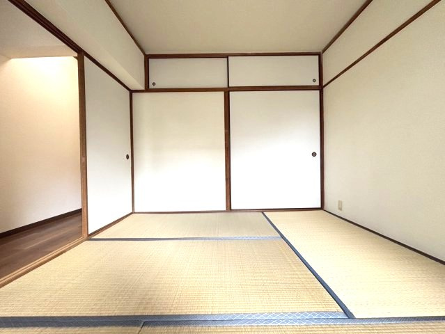 稲本マンションの寝室