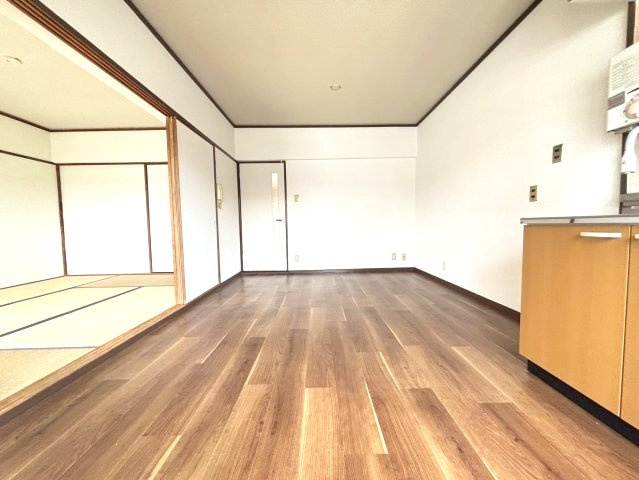 稲本マンションの内装