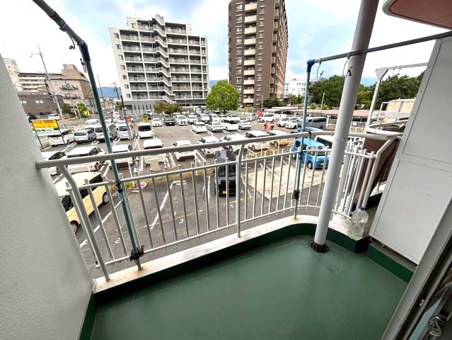 稲本マンションのバルコニー