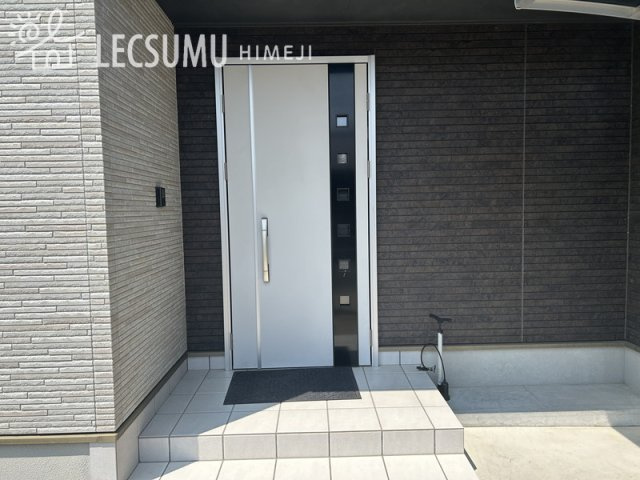 姫路市香寺町犬飼/中古戸建の玄関
